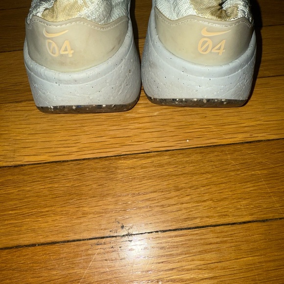 Nike Space Hippie 04 'Barely Green' - Picture 2 of 5